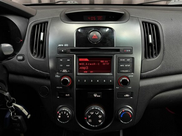 2012 Kia Cerato 6-speed II, чёрный - вид 12