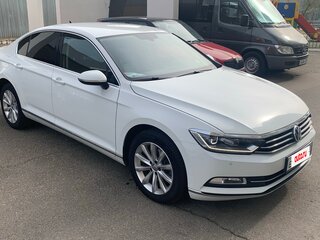2017 Volkswagen Passat B8, белый, 2200000 рублей, вид 3