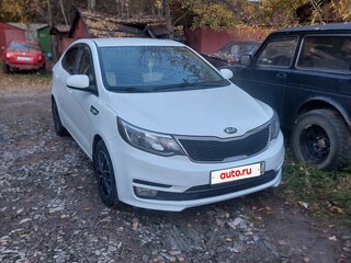 2016 Kia Rio III Рестайлинг, белый, 1180000 рублей, вид 1