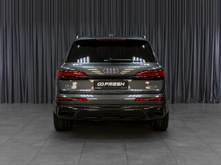 2023 Audi Q7 50 TDI II (4M) Рестайлинг, серый, 11499000 рублей, вид 4