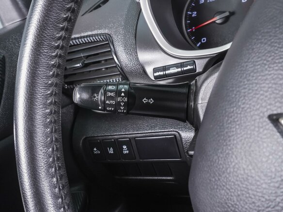 2019 Mitsubishi Eclipse Cross I, серый, 2120000 рублей - вид 16