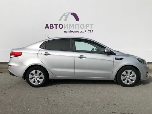 2016 Kia Rio III Рестайлинг, белый, 1315000 рублей - вид 5