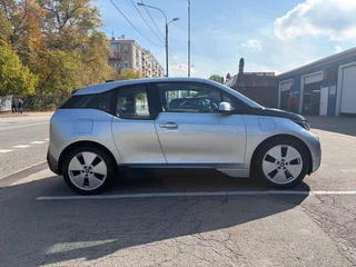 2014 BMW i3 60Ah I (I01), серебристый, 1480000 рублей, вид 4