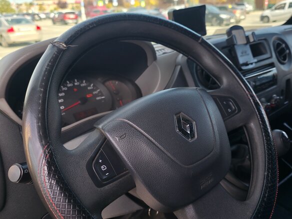 2015 Renault Master, бежевый, 1600000 рублей - вид 12