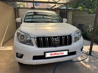 2012 Toyota Land Cruiser Prado 150 Series, белый, 3100000 рублей, вид 2