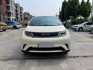 2025 BYD Dolphin 30.7 kWh I, белый, 1200000 рублей, вид 3