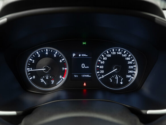 2019 Hyundai Santa Fe IV, серый, 2840000 рублей - вид 13
