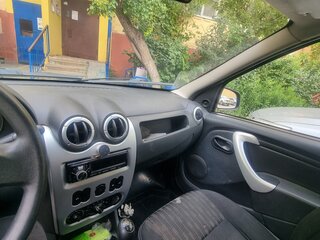 2013 Renault Logan I Рестайлинг, серый, 455000 рублей, вид 5