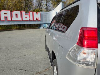 2011 Toyota Land Cruiser Prado 150 Series, серебристый, 2840000 рублей, вид 5