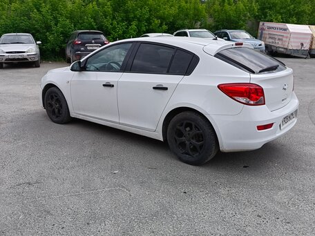 2013 Chevrolet Cruze I Рестайлинг, белый, 610000 рублей, вид 5
