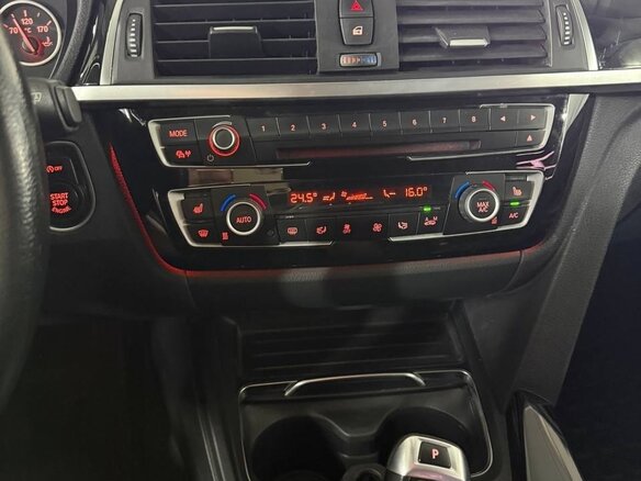 2016 BMW 3 серии 320i VI (F3x) Рестайлинг, белый - вид 9