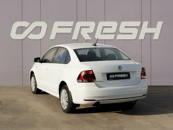 2017 Volkswagen Polo V Рестайлинг, белый, 1119000 рублей - вид 1