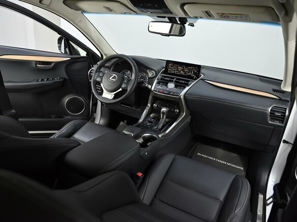 2018 Lexus NX 200 I Рестайлинг, белый, 2685000 рублей - вид 5