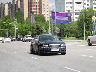 2012 Chrysler 300C II, синий, 1400000 рублей, вид 2