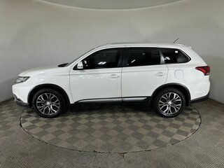 2015 Mitsubishi Outlander III Рестайлинг 2, белый, 1530000 рублей, вид 5