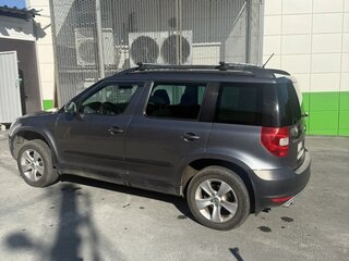 2013 Skoda Yeti I, серый, 815000 рублей, вид 4