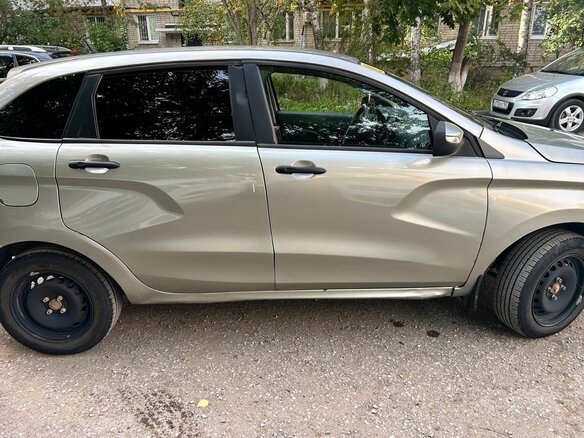 2018 Lada (ВАЗ) XRAY I, бежевый, 550000 рублей - вид 1
