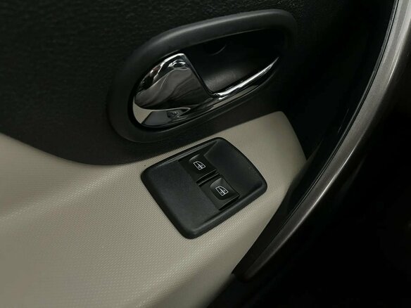 2014 Renault Logan II, белый, 765000 рублей - вид 15