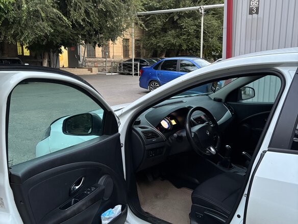 2014 Renault Fluence I Рестайлинг, белый, 530000 рублей - вид 12