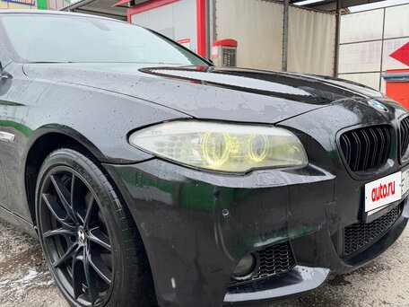 2012 BMW 5 серии 528i xDrive VI (F10/F11/F07), чёрный, вид 5