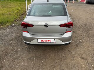 2020 Volkswagen Polo VI, серебристый, 1400000 рублей, вид 4