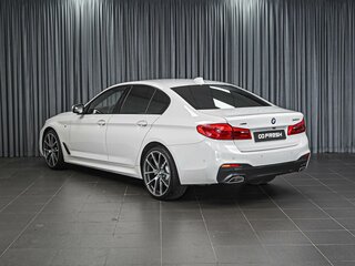2019 BMW 5 серии 520d xDrive VII (G30/G31/G38), белый, 3820000 рублей, вид 2