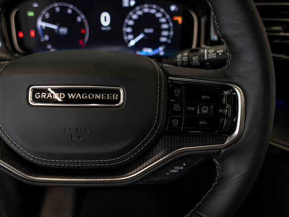 2026 Jeep Grand Wagoneer WS Рестайлинг, чёрный, 17026748 рублей - вид 30