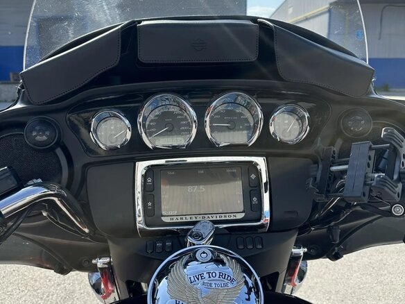 2013 Harley-Davidson Tri Glide, красный, 1800000 рублей - вид 9