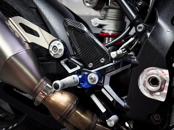 2024 BMW S 1000 RR, чёрный, 1750000 рублей - вид 14
