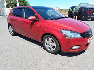 2010 Kia Ceed I Рестайлинг, красный, 670000 рублей, вид 4