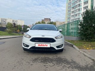 2019 Ford Focus III Рестайлинг, белый, 900000 рублей, вид 2