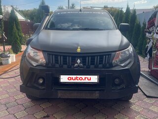 2016 Mitsubishi L200 V, зелёный, 1650000 рублей, вид 2