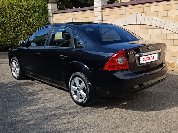 2008 Ford Focus II Рестайлинг, чёрный, 690000 рублей - вид 2