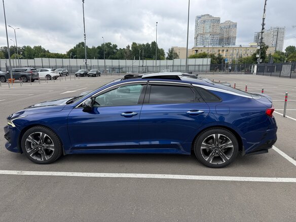 2020 Kia K5 III, синий, 2630000 рублей - вид 14