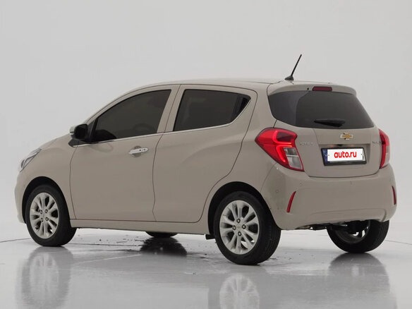 2021 Chevrolet Spark IV Рестайлинг, бежевый, 840017 рублей - вид 2