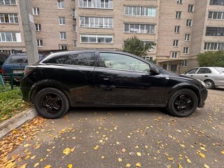 2008 Opel Astra GTC H Рестайлинг, чёрный, 320000 рублей, вид 3