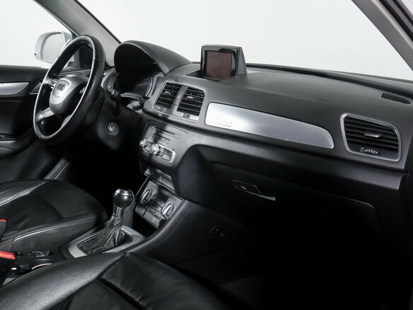 2012 Audi Q3 I (8U), белый - вид 8
