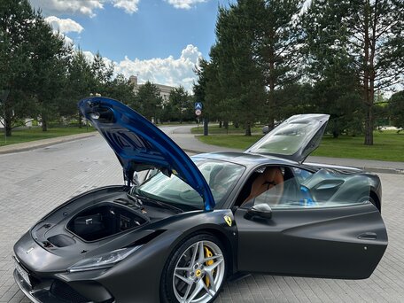 2019 Ferrari F8 Tributo, синий, 24000000 рублей, вид 2