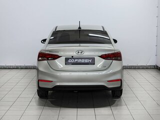 2018 Hyundai Solaris II, бежевый, 1570000 рублей, вид 4