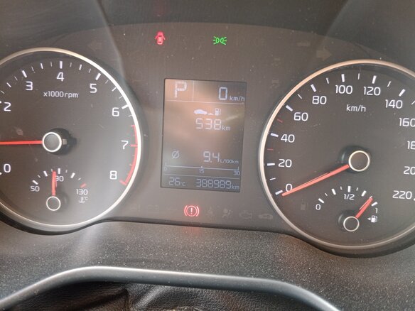 2018 Kia Rio X-Line IV, белый, 1300000 рублей - вид 4
