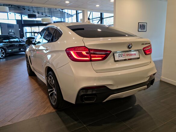 2016 BMW X6 M50d II (F16), белый - вид 1