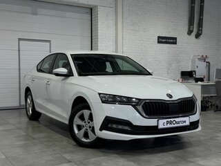 2021 Skoda Octavia IV (A8), белый, 2150000 рублей, вид 3