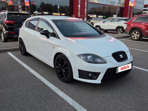 2012 SEAT Leon II Рестайлинг, белый - вид 2