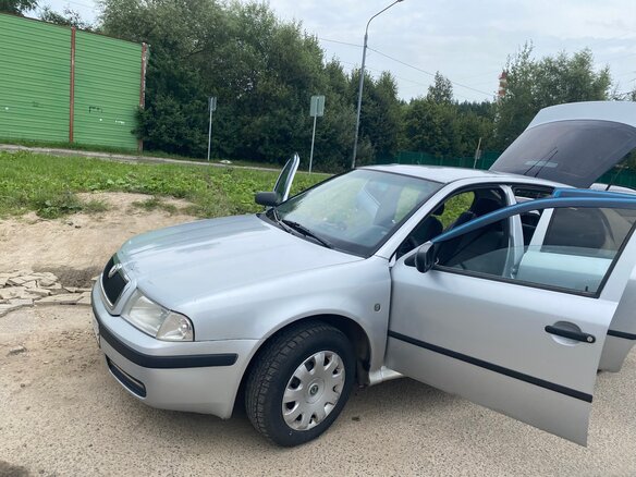 2010 Skoda Octavia I (A4) Рестайлинг, серебристый, 365000 рублей - вид 2