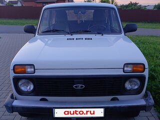2011 Lada (ВАЗ) 2121 (4x4) I Рестайлинг, белый, 420000 рублей, вид 2
