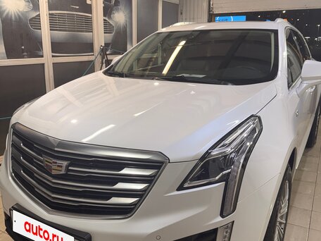 2017 Cadillac XT5 I, белый, 3129000 рублей, вид 4