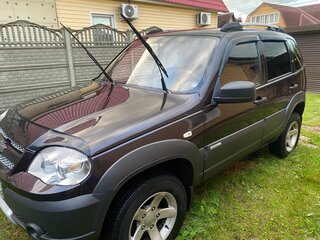 2013 Chevrolet Niva I Рестайлинг, коричневый, 480000 рублей, вид 4