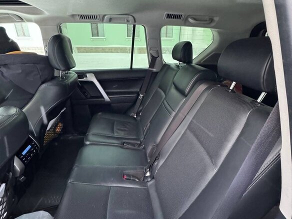 2020 Toyota Land Cruiser Prado 150 Series Рестайлинг 2, белый, 5999000 рублей - вид 10