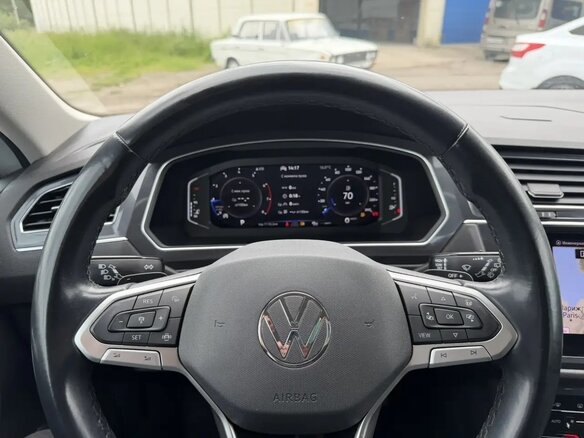 2022 Volkswagen Tiguan Allspace II Рестайлинг, белый - вид 23