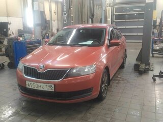 2018 Skoda Rapid I Рестайлинг, оранжевый, 950000 рублей, вид 1